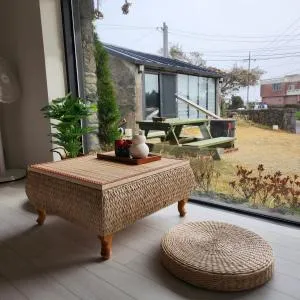 Sangmo Green Yard - Yŏngnang-ni