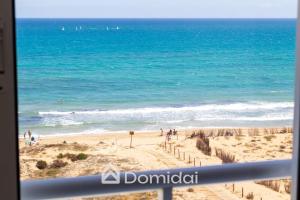 The Seaview - beach & pool by Domidai