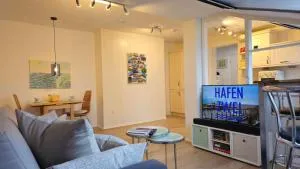 HAFEN ZWEI - Fedderwarderdeich