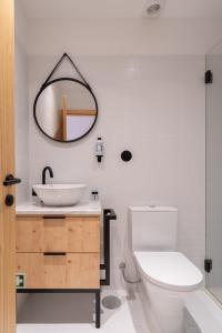 Prime Clerigos by Hosty