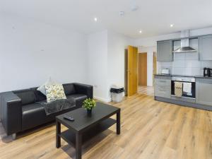 Warm Dundonald Apartment