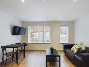 Warm Dundonald Apartment