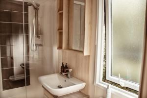 Maritime Pines - Norfolk Cottage Agency