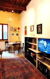 Agnolo First two bedrooms apartment close to Duomo