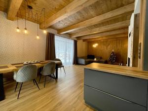 CHALETY MÝTO POD ĎUMBIEROM