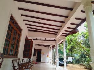 Esmins Homestay - Women Only