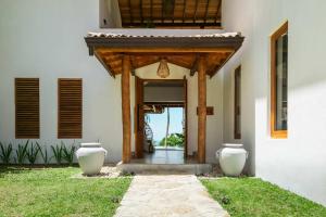 Amba Villa - Madiha Hill - NEW