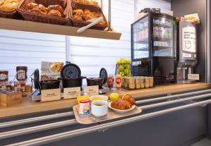 Hotels B&B HOTEL Blois Sud Vineuil : photos des chambres