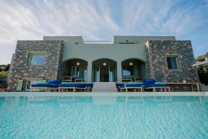 Villa Queen