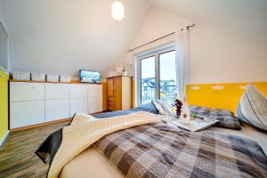 Ferienhaus Lieblingsplatz by Seeblick Ferien ORO, direkte Wasserlage,Sauna,Kamin