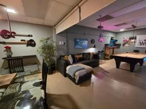 BUNKER BEACH @ ISLA VERDE / Beach Front - Villa Mar