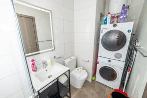 Charming Apartment with Country view 2BR - by HostMT