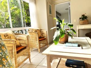 Ukhutula Plett - Spacious Central Self-Catering