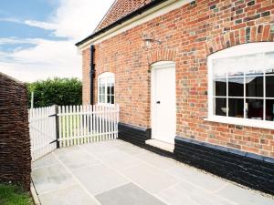 The Cross Wing by The Suffolk Cottage Collection