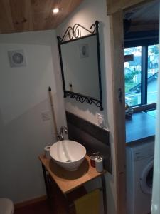 Appartements Studio avec jardin et parking proche du centre : photos des chambres