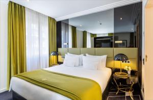 Suite with Rossio Square View room in Altis Avenida Hotel