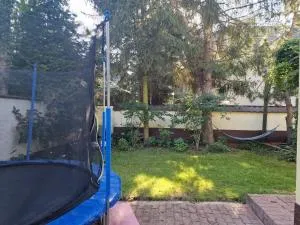 Dom blisko lotniska i Areny Tarczyńskiego - Golędzinów