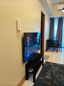 Solana Staycation Suites at Shore 3 Residence Tower 2