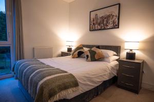 Spacious 2 Bedroom Apartment in Crawley