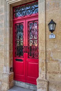 Maltese Maisonette in Historic Isla with Sea Views by 360 Estates