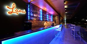 Bar/lounge, Golden Prince Hotel & Suites in Cebu