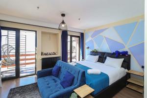 Stylish Studio Apartment with balcony