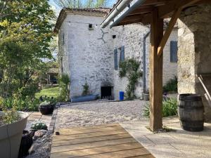 Maisons de vacances Gite de charme avec grand jardin & piscine : photos des chambres