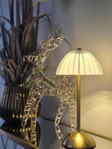 Sunny Home Self check in & out