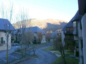 Appartements Charmant studio a 1er etage, 4 pers., balcon, salle fitness, park, ski, jacuzzi - St Lary Soulan - FR-1-457-252 : Studio