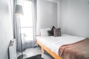 Cozy houseboat near Giethoorn