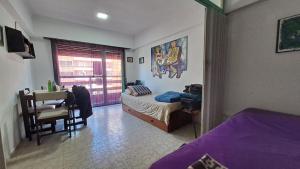 Monoambiente con balcon y vistas a 150 mts del mar Maximo 3 personas