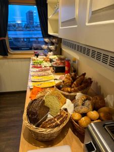 Hotelboat Iris Groningen