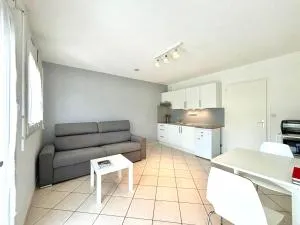 Studio rénové à Annecy avec terrasse, proche commerces et parking privé - FR-1-432-42 - 普令基