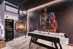 10 Bedroom 8 Bathroom Windsor Island 3233Lw