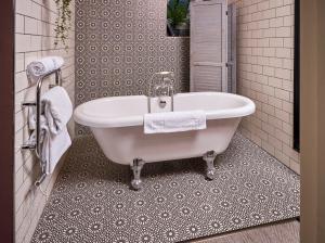 Executive Suite room in The Trout at Tadpole Bridge