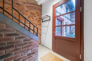 Mitte Loft on 2floors, 150 Qaudratmeter, 2BRs, 2Bathrooms, living room, dinning room up to 8 ppl