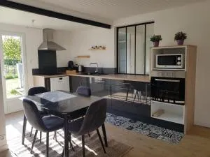 Maison entre CHU et Cézeaux- Parking gratuit - 奥比埃