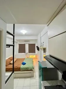 Apartemen Patraland Urbano By Public Room - Bulanbulan