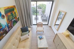 Brand-New Luxury Loft in Old City