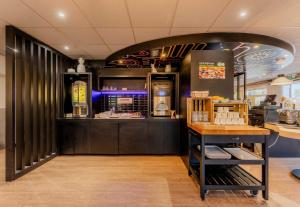 Hotels B&B HOTEL Lille Villeneuve d'Ascq Grand Stade : photos des chambres