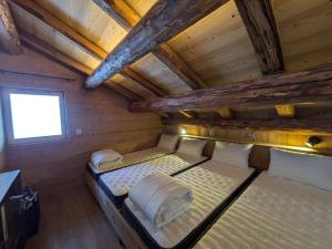 Lodge alpin chaleureux, 4 chambres, 10 pers, parking, terrasse, Arêches-Beaufort - FR-1-342-330