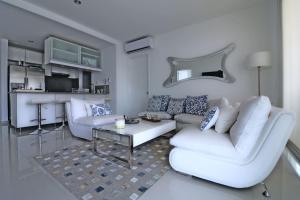 2BR Luxury Beachfront with Direct Beach Access