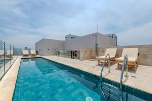 Trendy loft in old city - Rooftop Pool