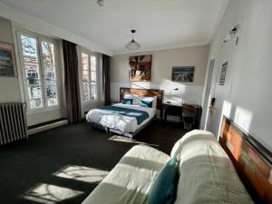 Hotels Le Richelieu Bacchus : photos des chambres