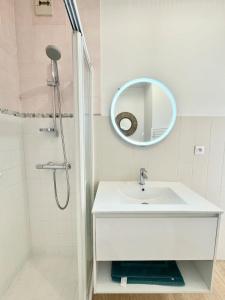 Appartements Studio Cosy neuf Vue Mer Jardin et Terrasse : photos des chambres