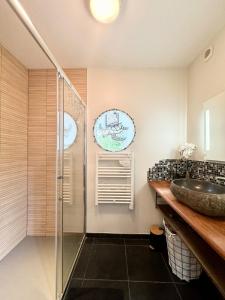 Maisons de vacances Villa de standing - Pleine nature - Jacuzzi : photos des chambres