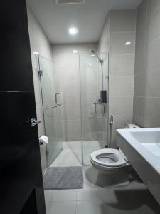 81 Newport Blvd Cluster 4 Unit 10C by Rechelle Nunag