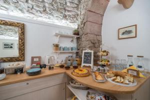 Bosa Queen House img47