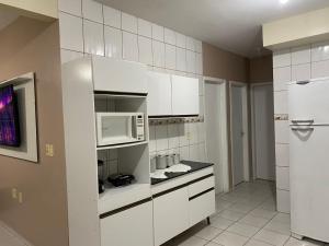 CASA com 3 QUARTOS 1000M DA PRAIA