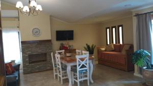 Chalet privado hasta 8 personas con pileta